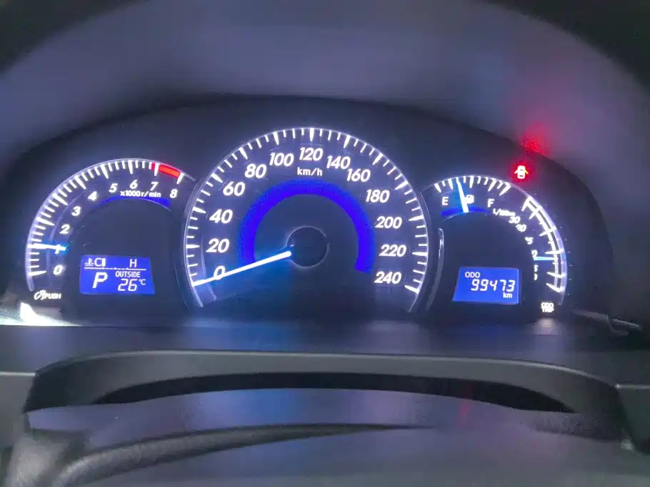 Toyota Camry 2015 — фото 14