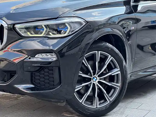 BMW X5 2021