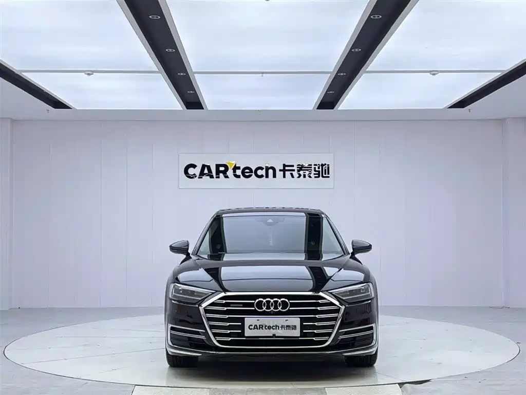 Audi A8 2019 — фото 8