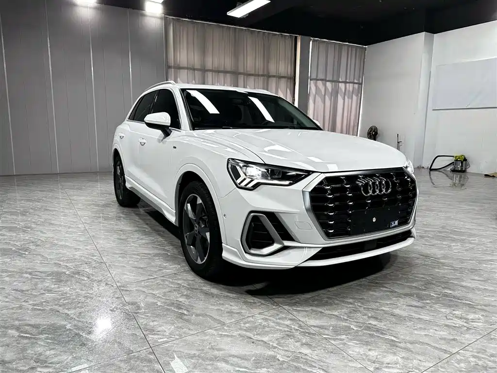 Audi Q3 2022