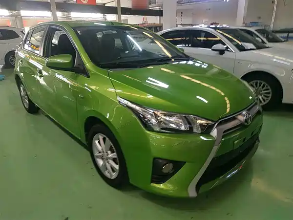 Toyota Yaris L 2014