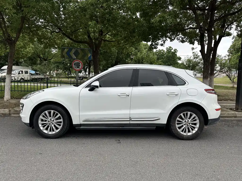Zotye SR9 2017 — фото 3