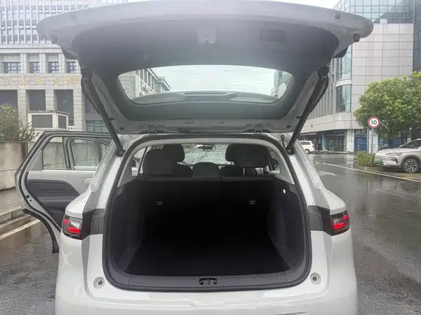 Leapmotor B10 2025