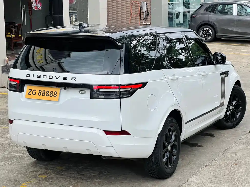 Land Rover Discovery 2018 — фото 4
