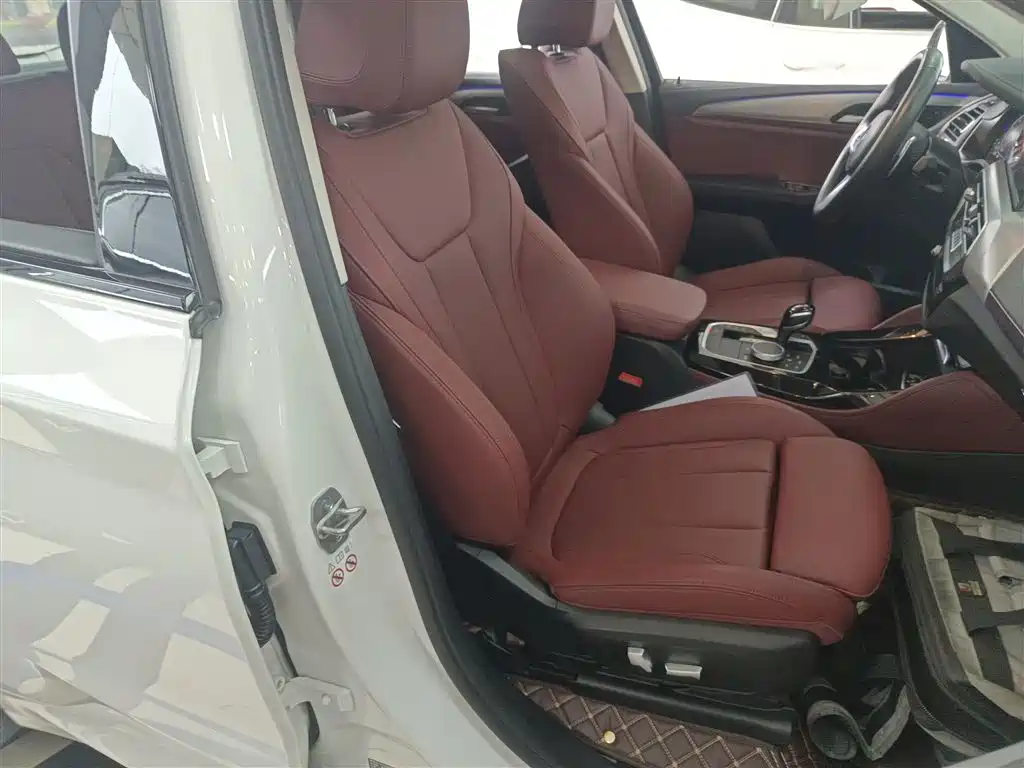 BMW X4 2022 — фото 20