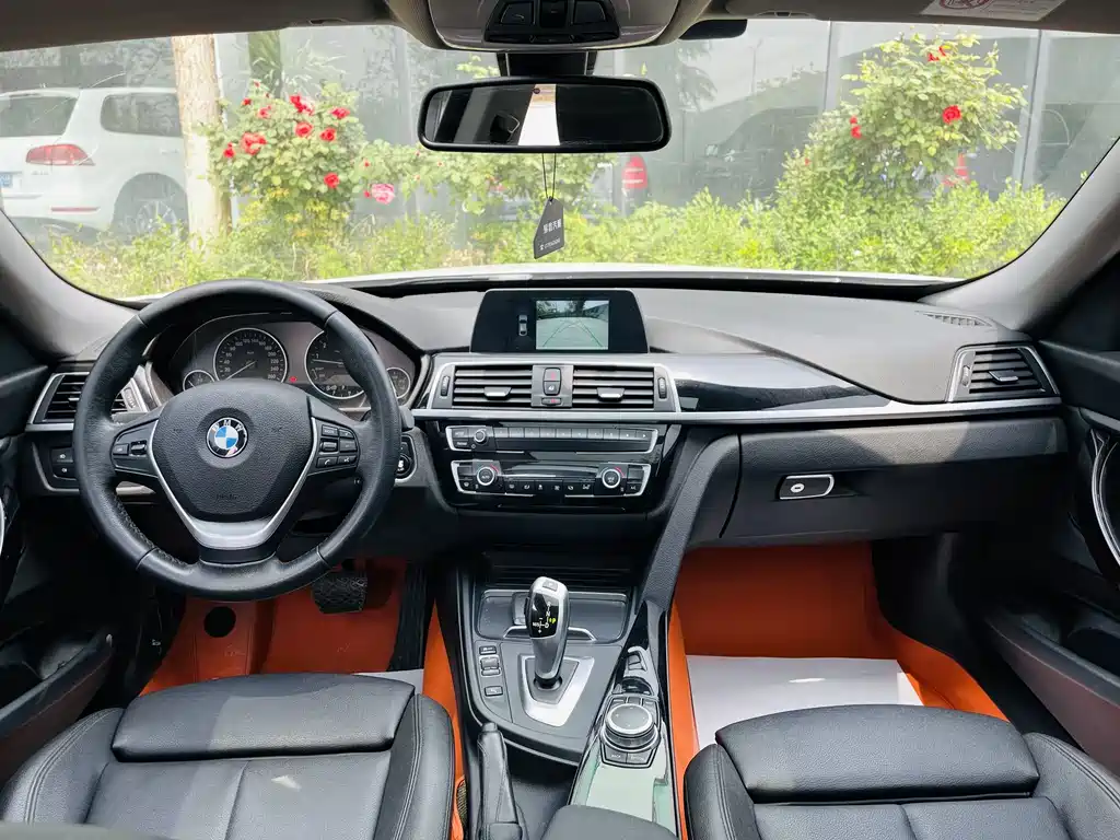 BMW 3 Series GT 2019 — фото 9