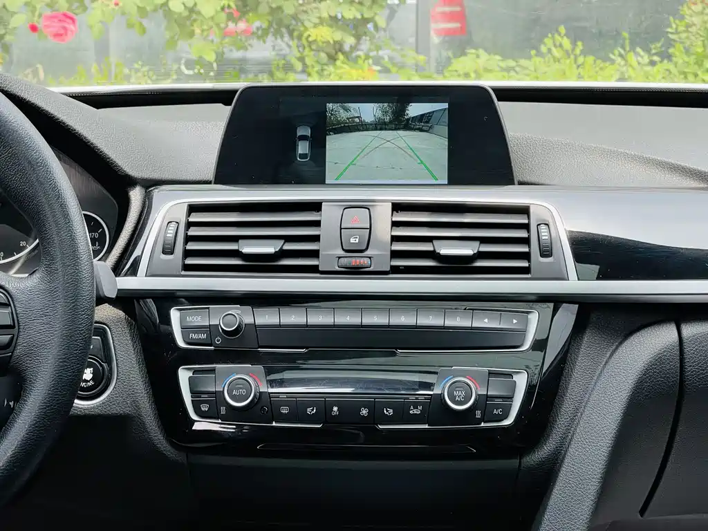 BMW 3 Series GT 2019 — фото 11