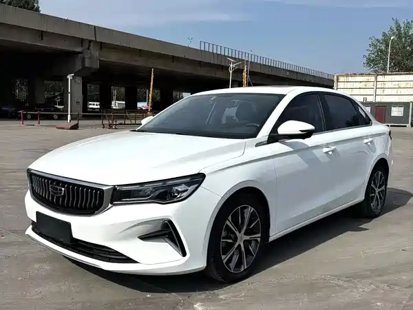 Geely Emgrand 2023