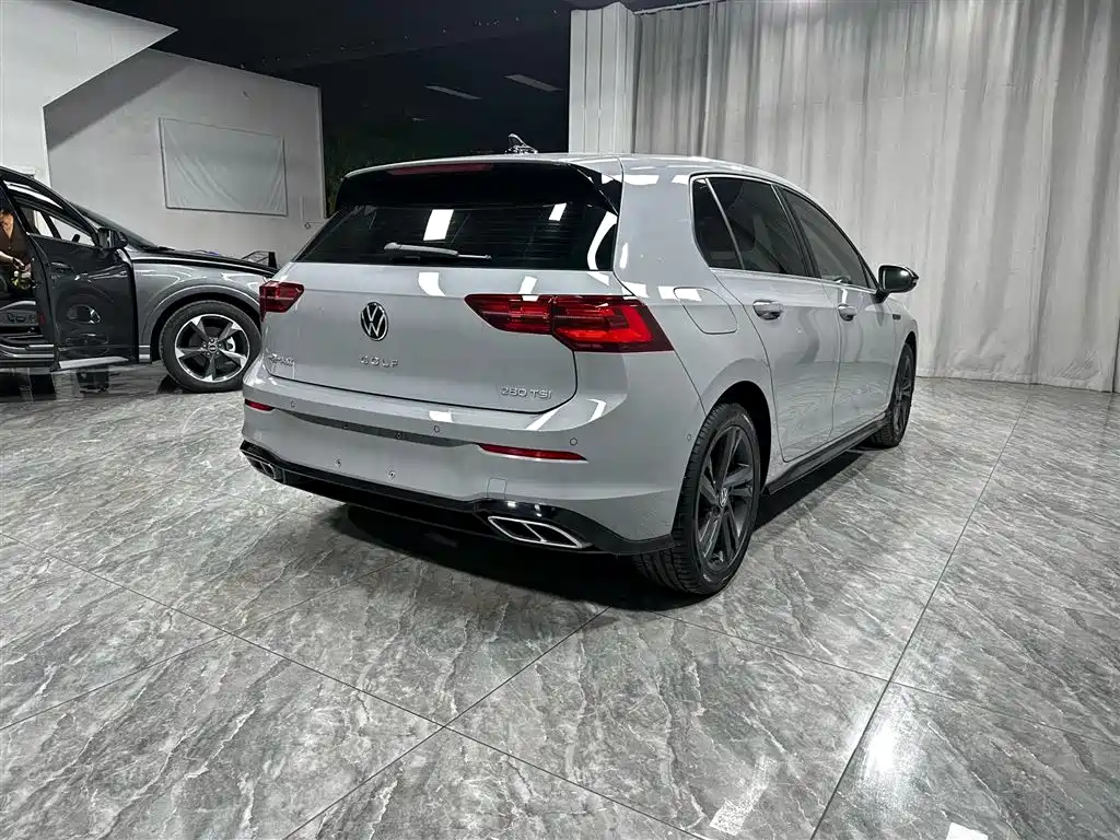 Volkswagen Golf 2022