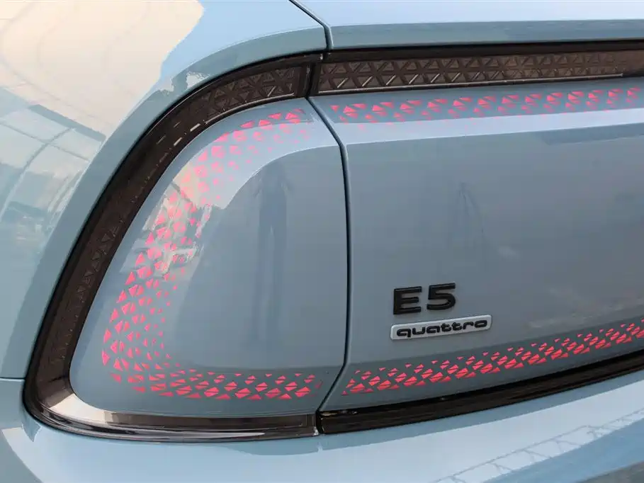 Audi E5 Sportback 2025 — фото 15