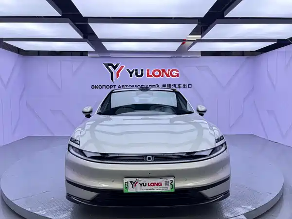 Changan Qiyuan A06 2025