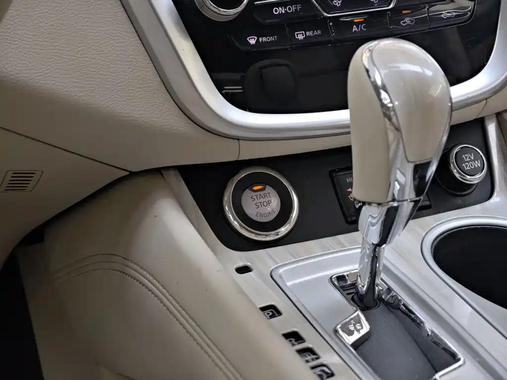 Nissan Murano 2016 — фото 30