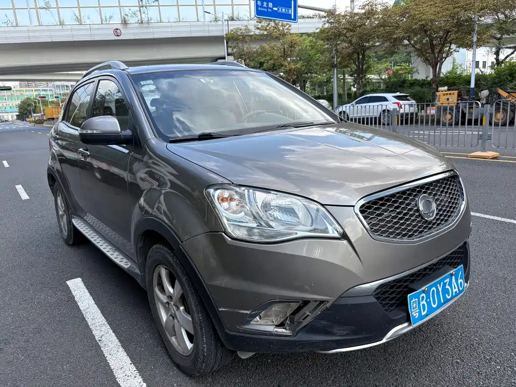 SsangYong Korando 2014 — фото 2