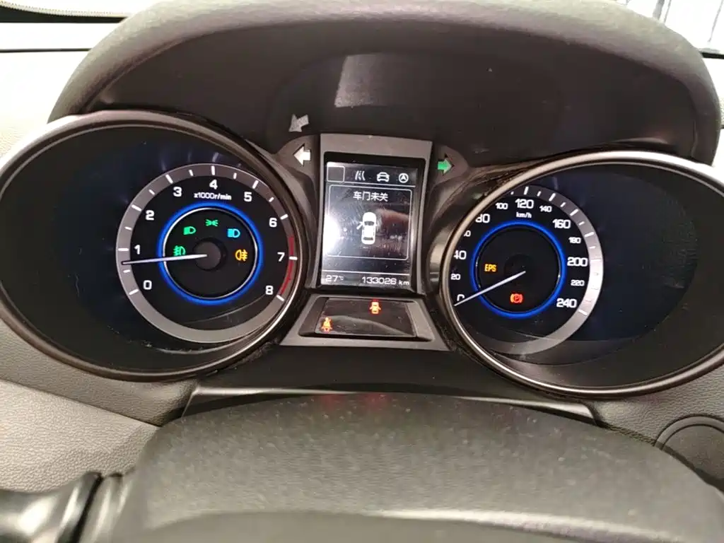 Changan Eado XT 2018 — фото 12