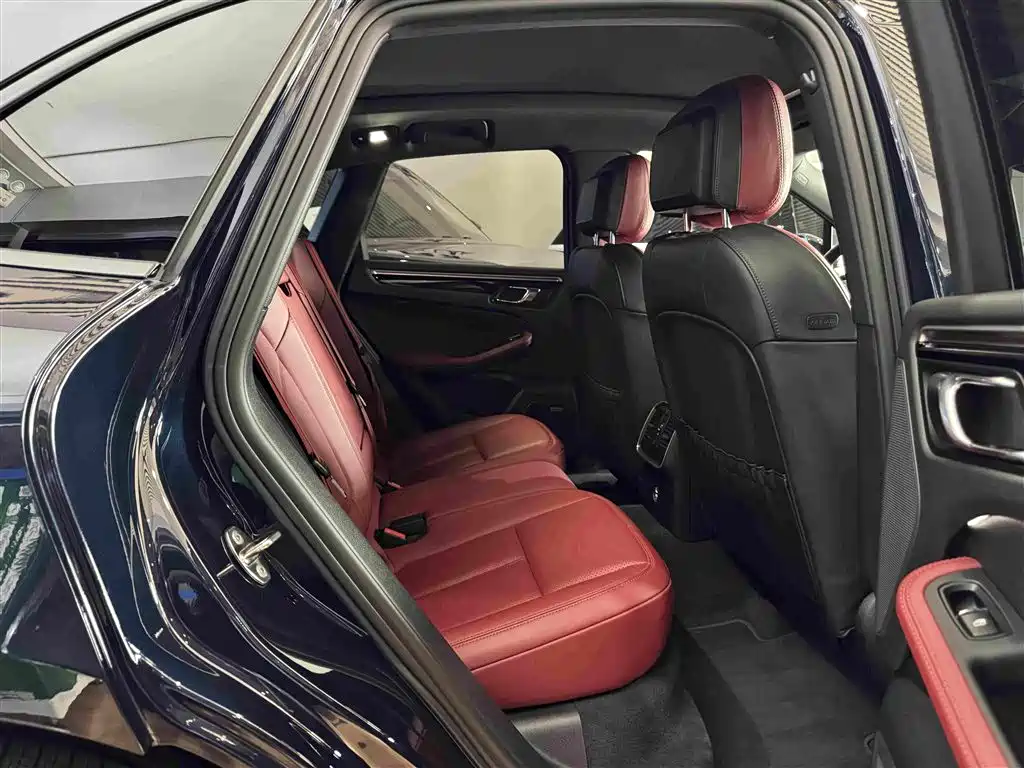 Porsche Macan 2022 — фото 12