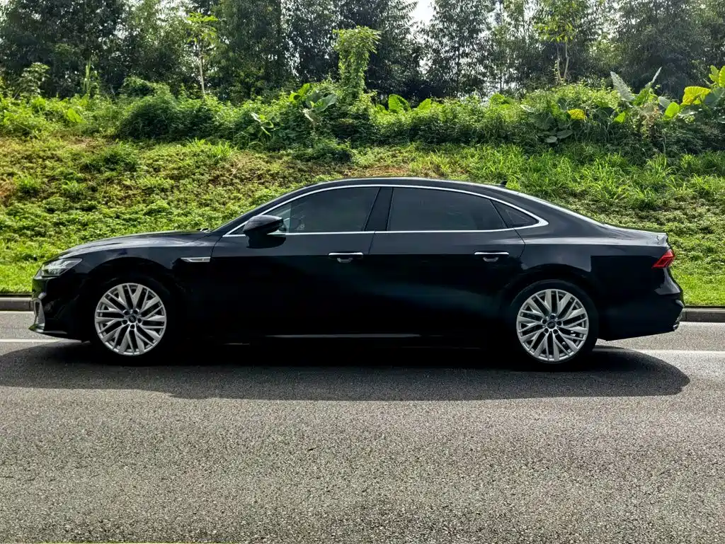 Audi A7L 2024 — фото 4