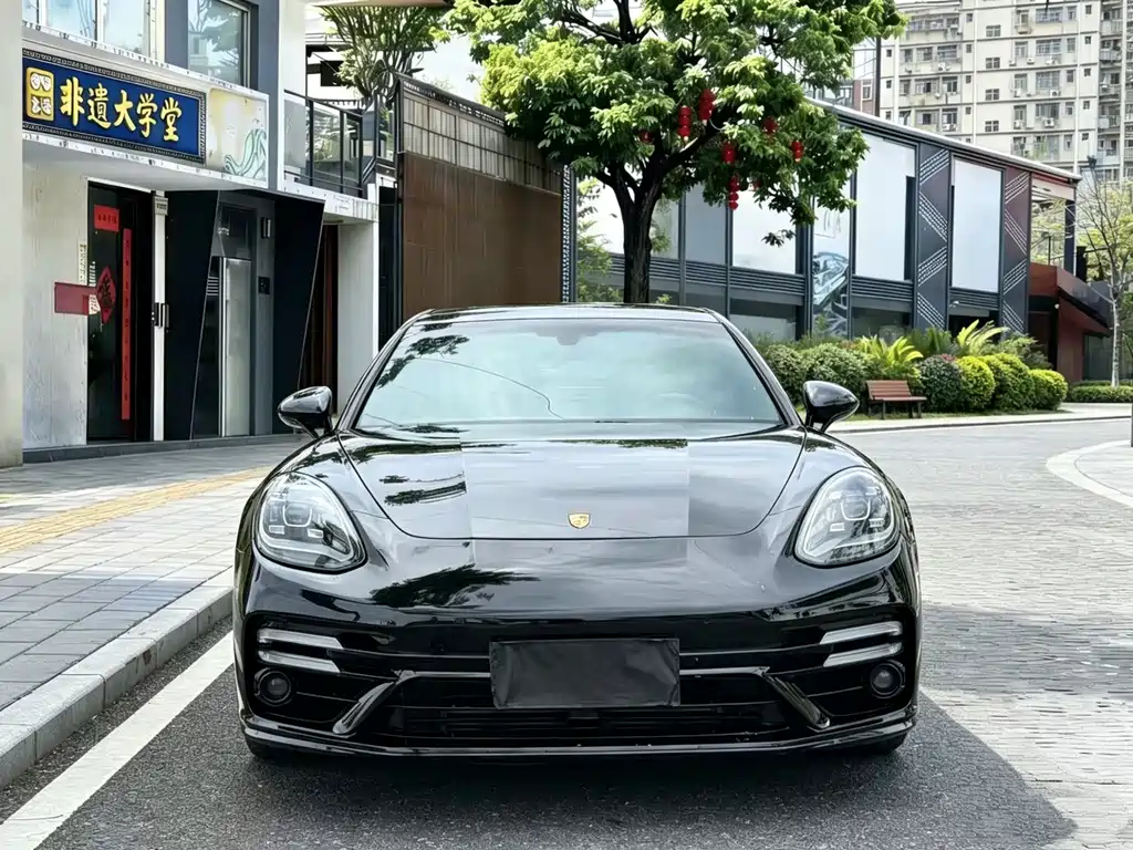 Porsche Panamera 2017 — фото 2