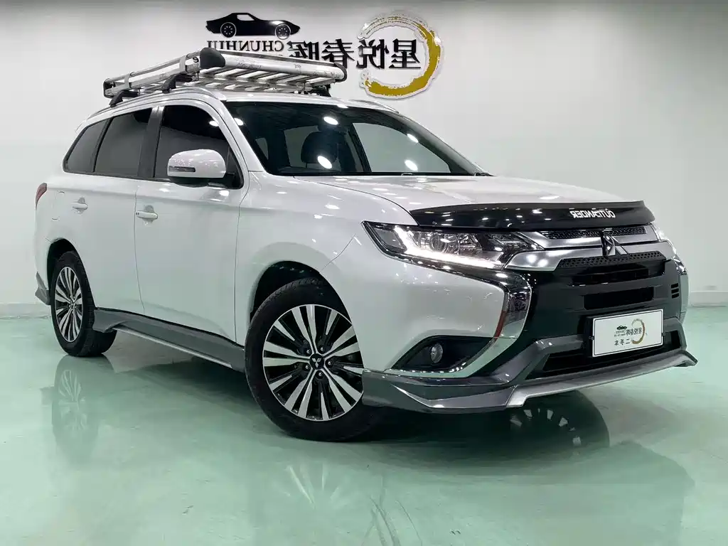 Mitsubishi Outlander 2022