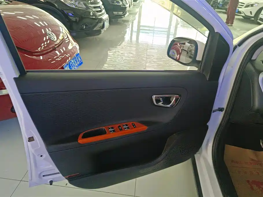 Geely Vision X1 2017