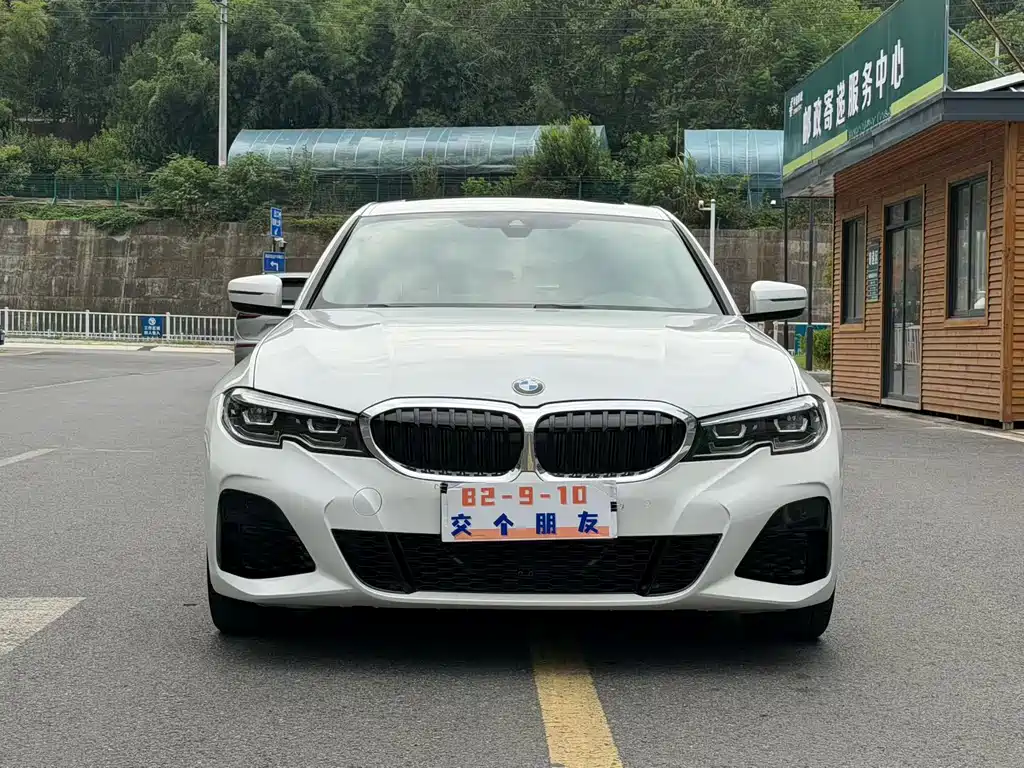 BMW 3 Series 2022