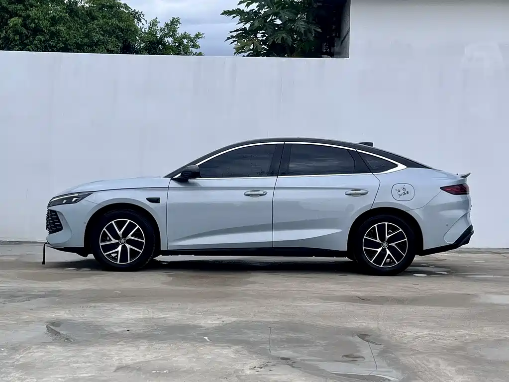 BYD Qin L 2025 — фото 3