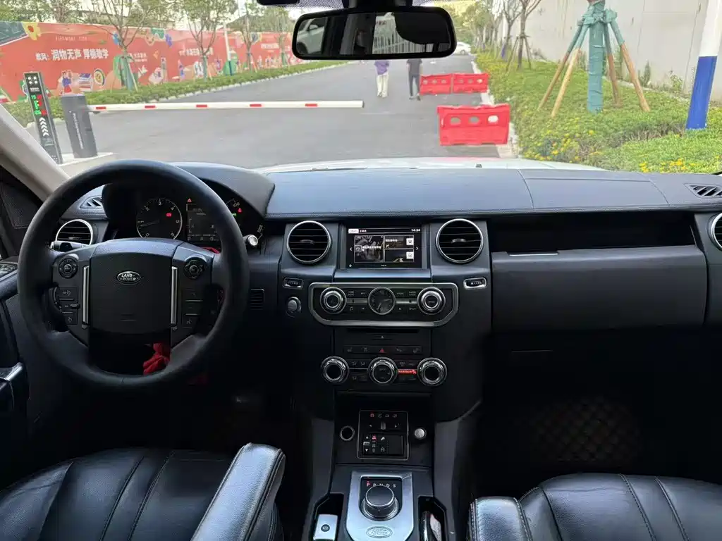 Land Rover Discovery 2016