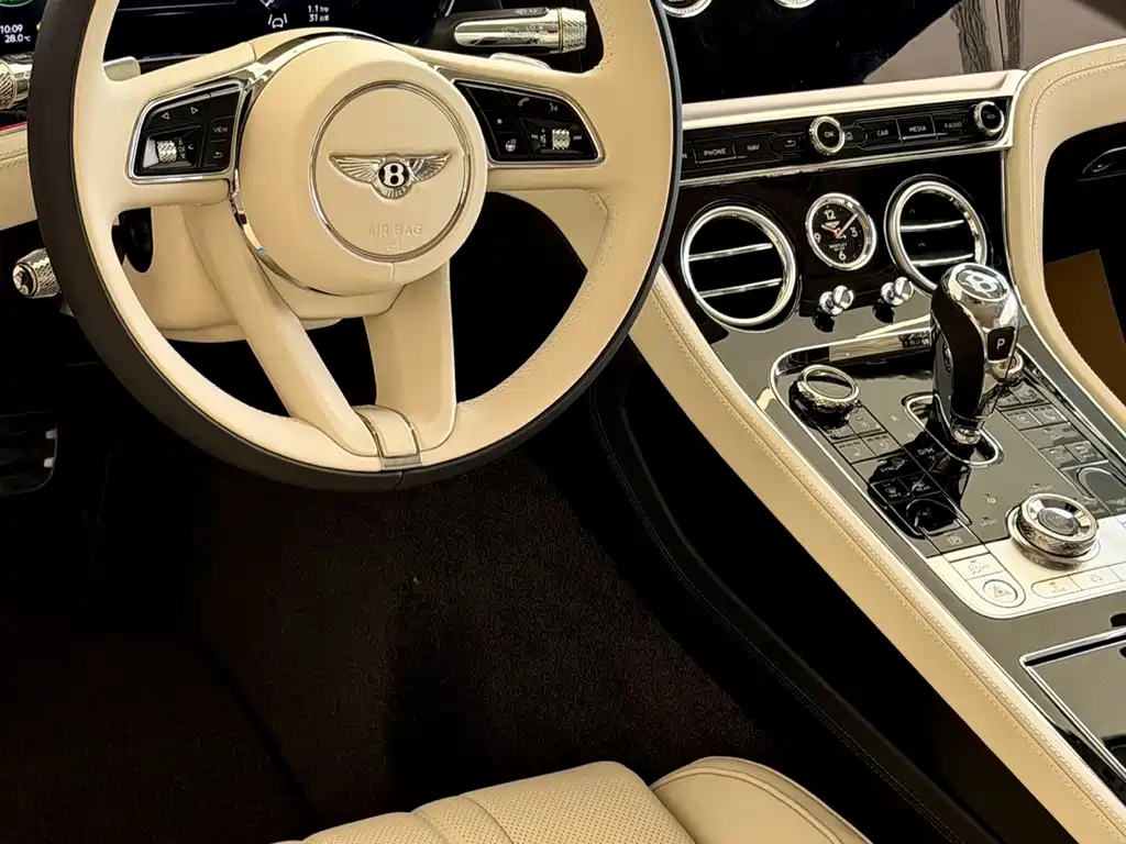Bentley Continental PHEV — фото 12