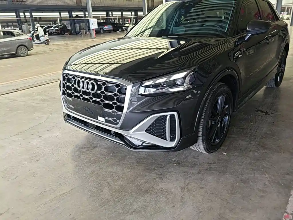 Audi Q2L 2024 — фото 24