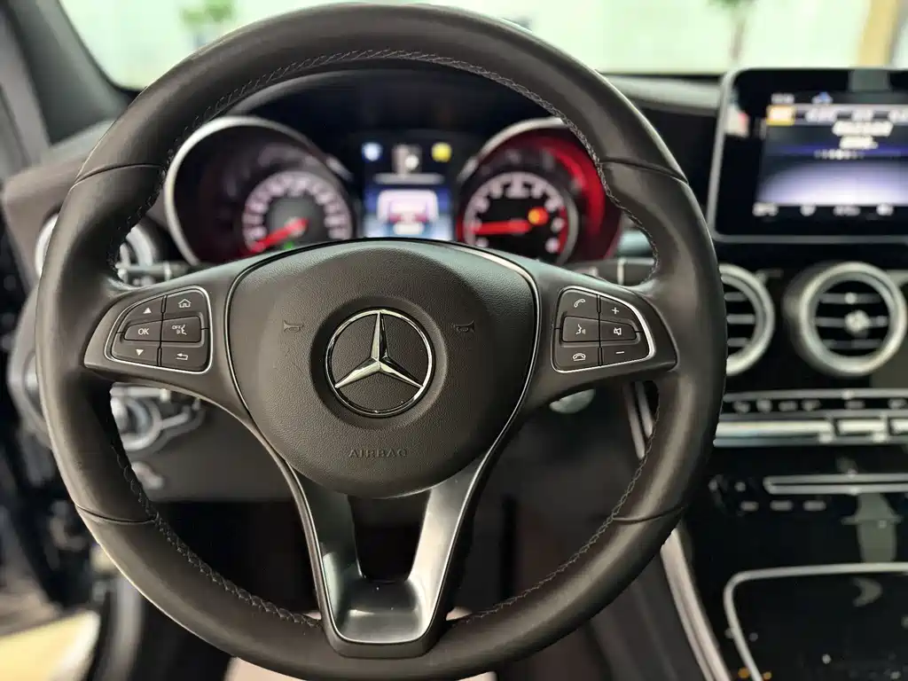 Mercedes-Benz GLC 2019 — фото 13