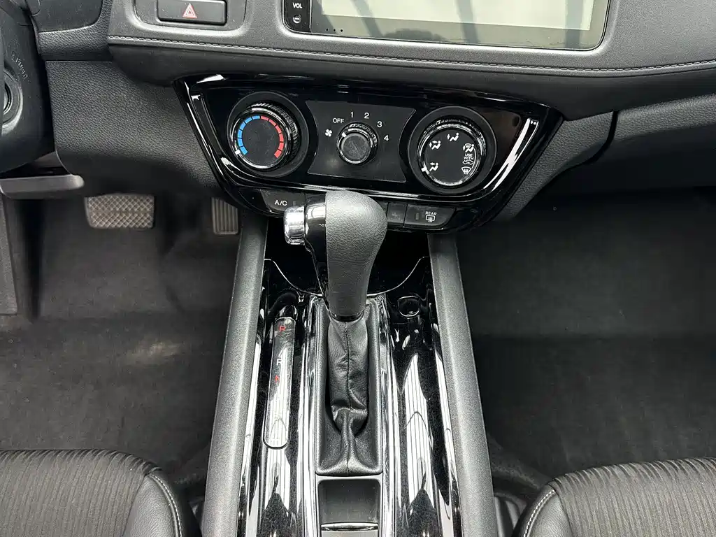 Honda Vezel 2022 — фото 14