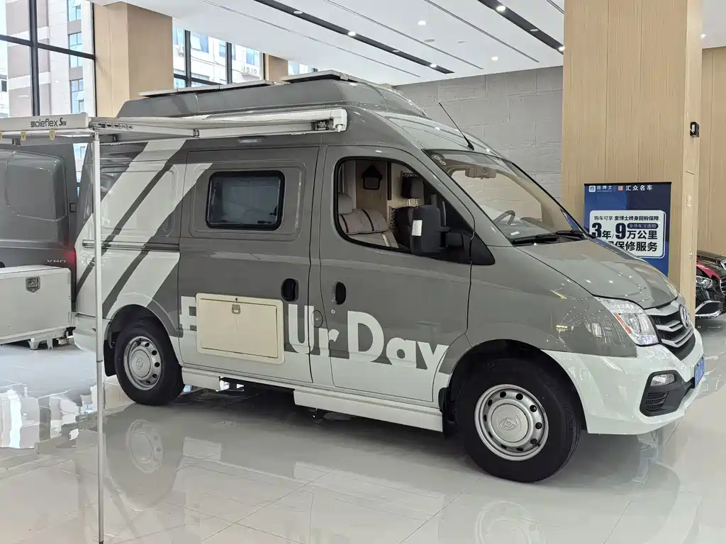 Maxus V80 2024
