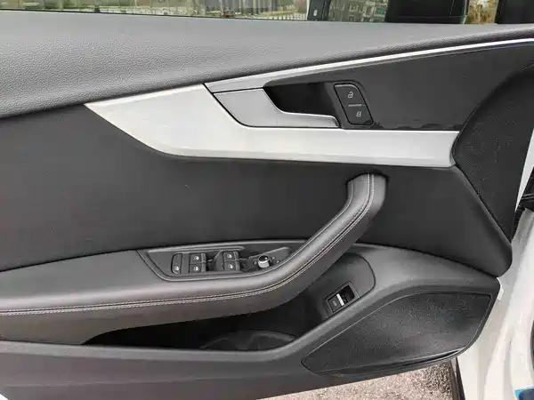 Audi A4L 2023
