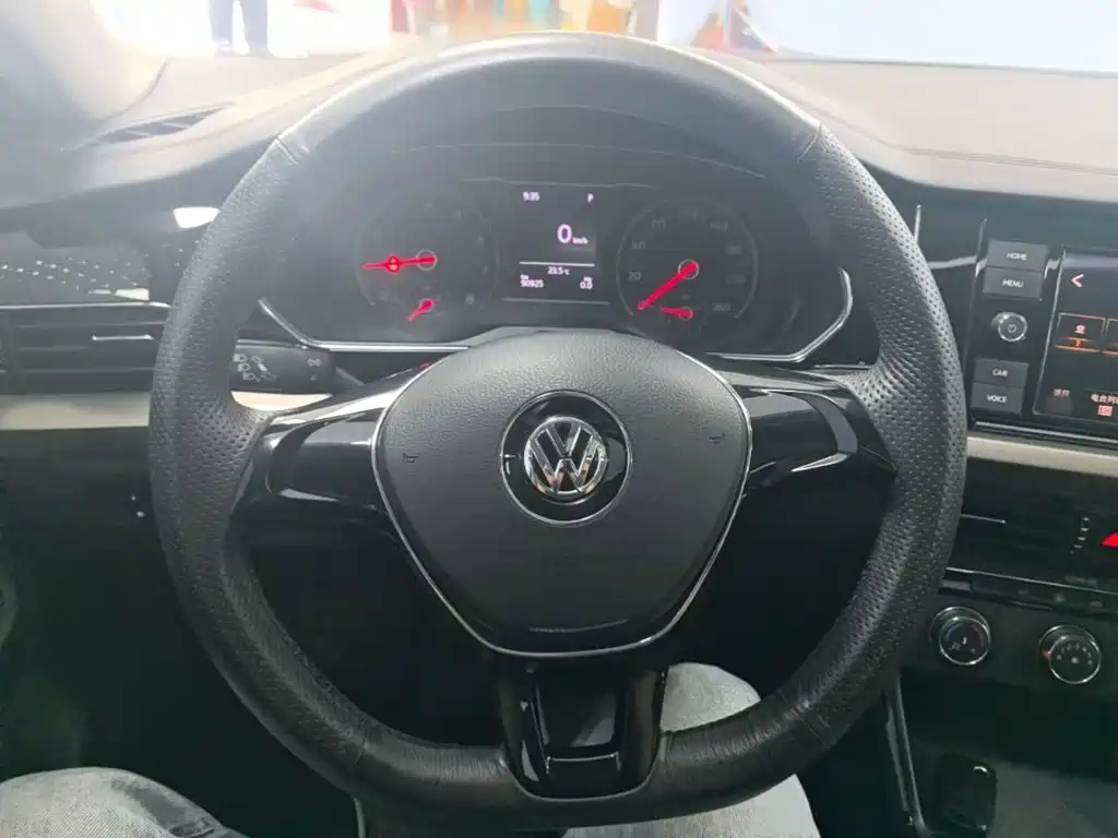 Volkswagen Passat 2020 — фото 11