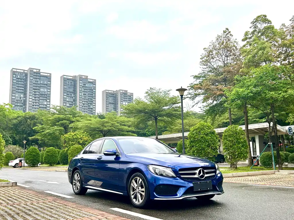 Mercedes-Benz C-Class 2017