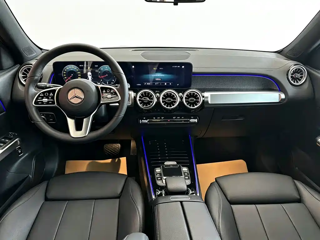 Mercedes-Benz GLB 2021