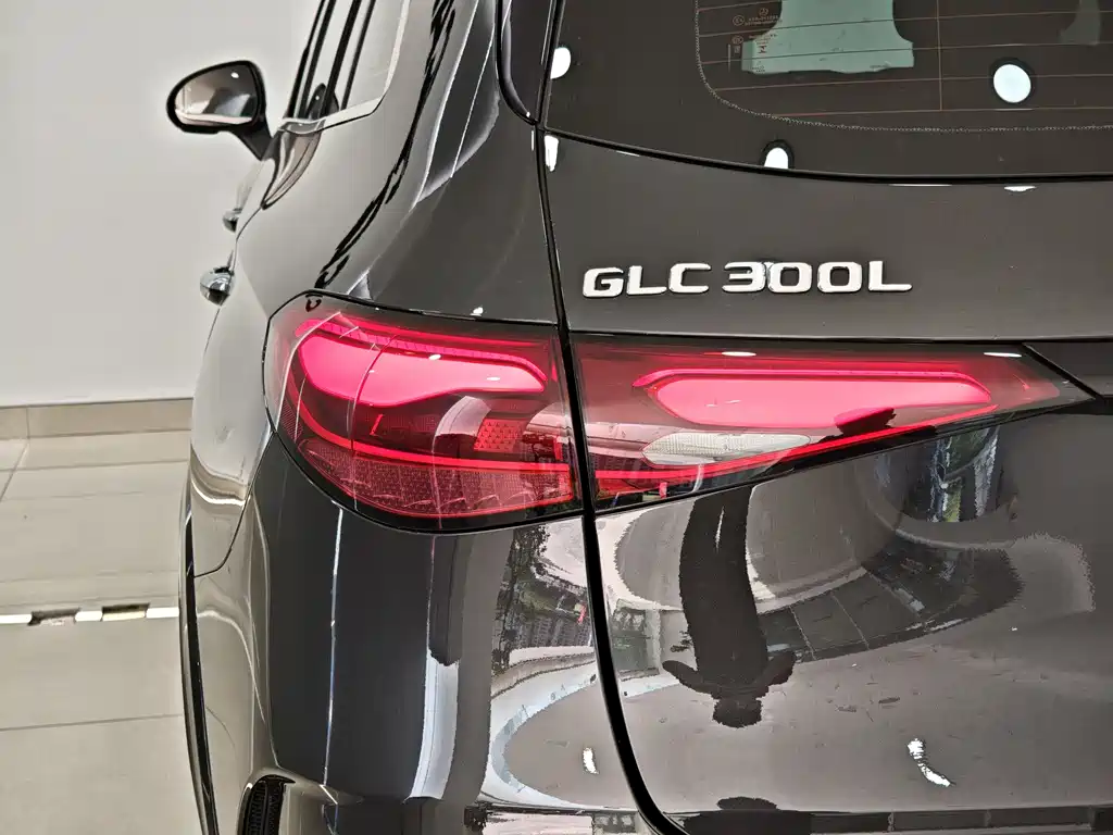 Mercedes-Benz GLC 2023 — фото 27