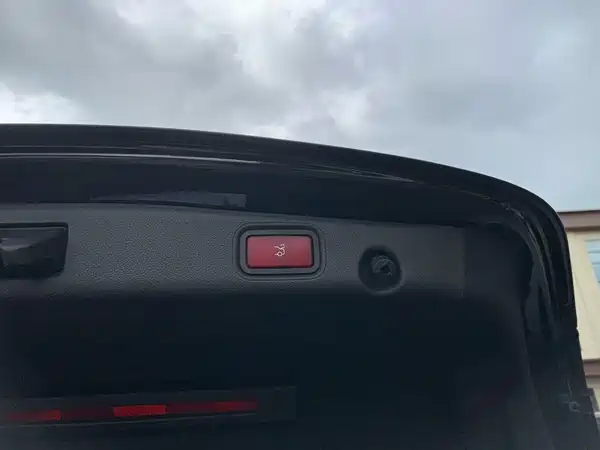 Mercedes-Benz E-Class 2017