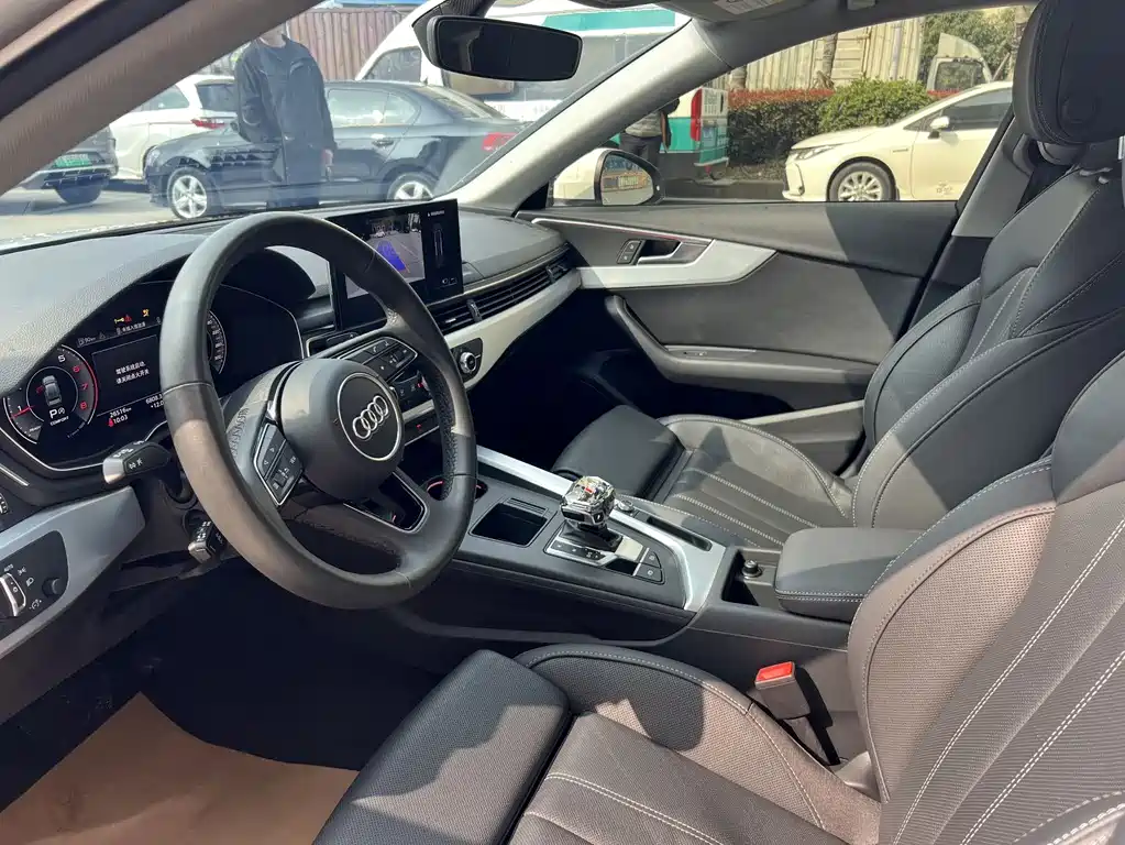 Audi A4L 2022