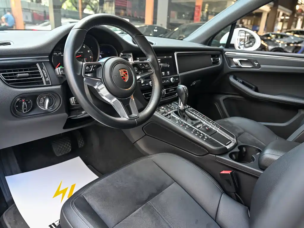 Porsche Macan 2019 — фото 6