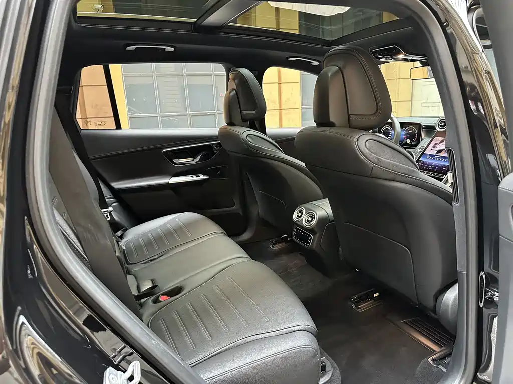 Mercedes-Benz GLC 2023 — фото 14
