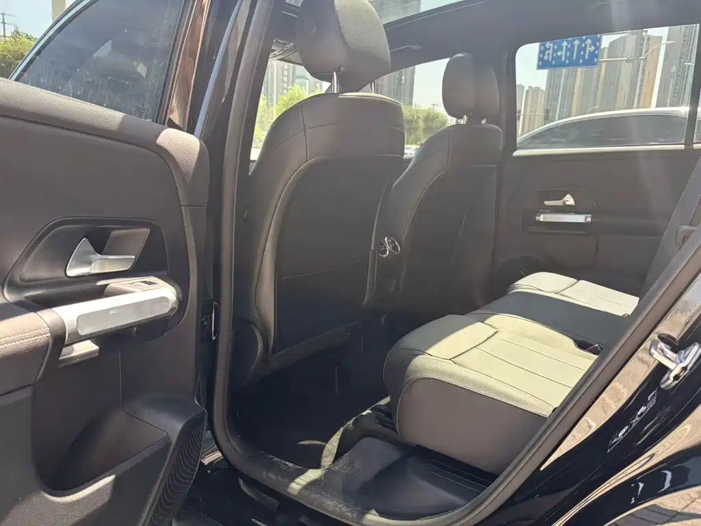 Mercedes-Benz GLB 2021 — фото 15