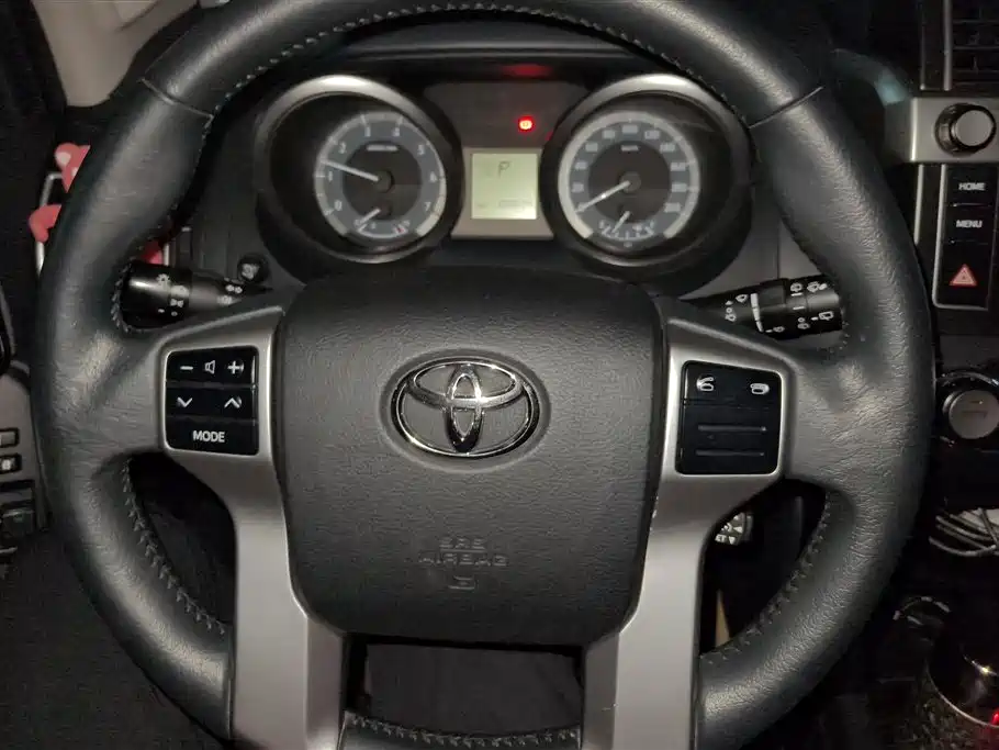 Toyota Prado 2016 — фото 15