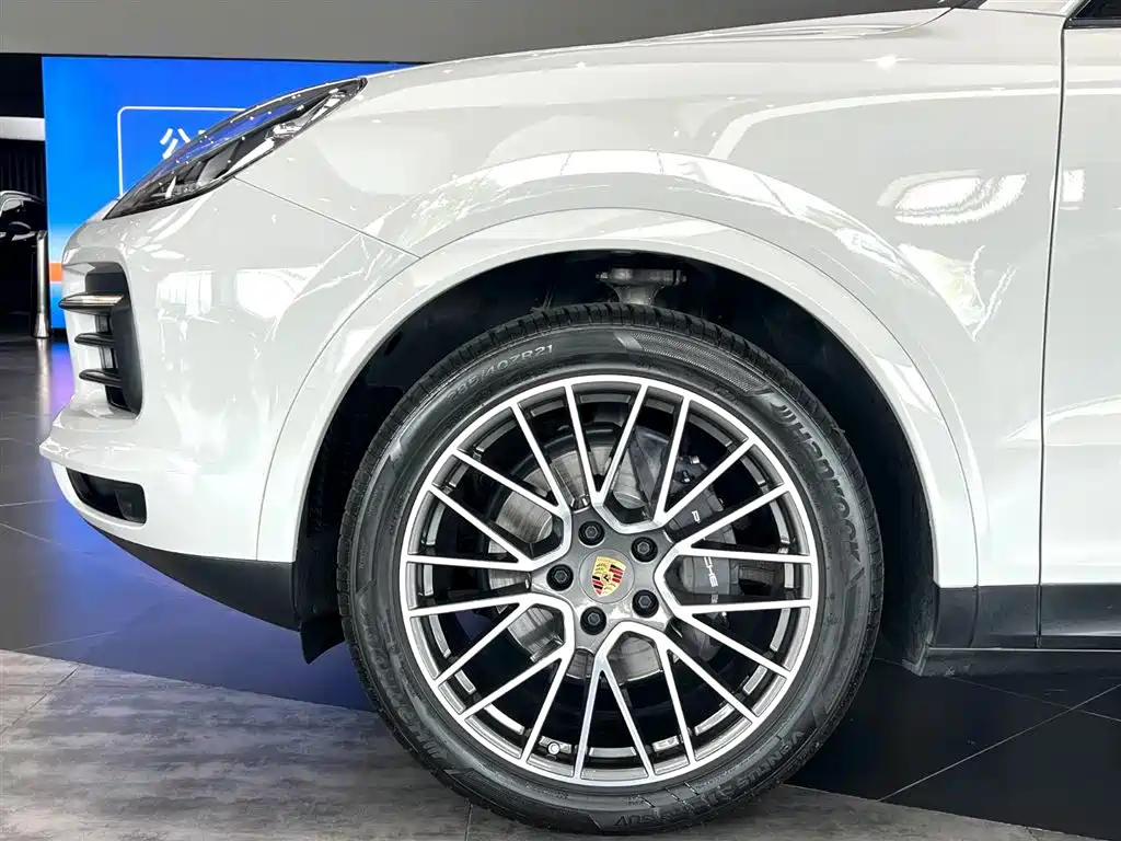 Porsche Cayenne 2023