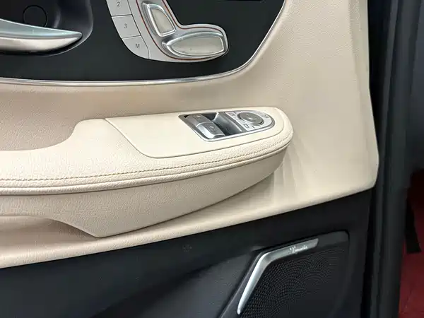Mercedes-Benz V-Class 2022