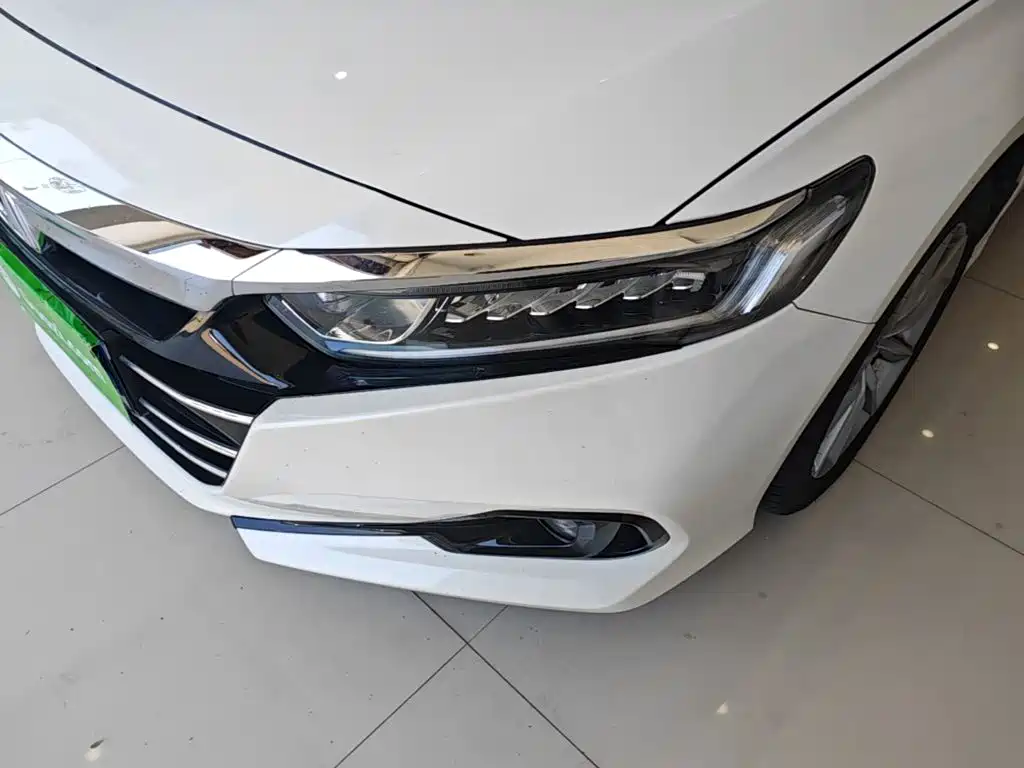 Honda Accord 2022 — фото 18