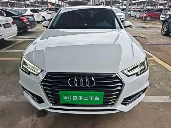 Audi A4L 2019