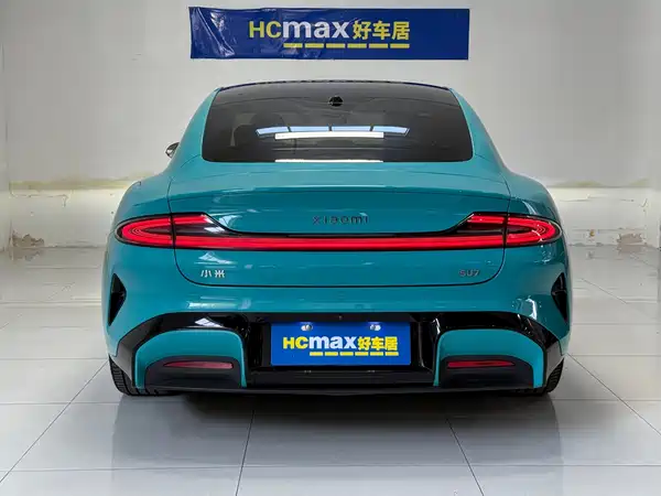 Xiaomi SU7 2025