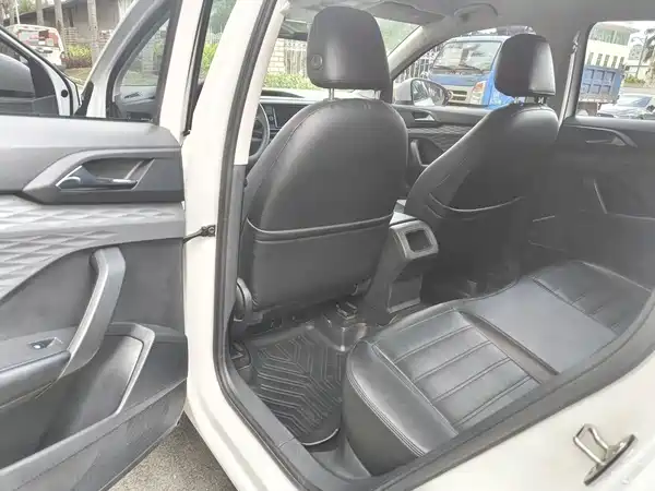 Volkswagen Tharu 2020