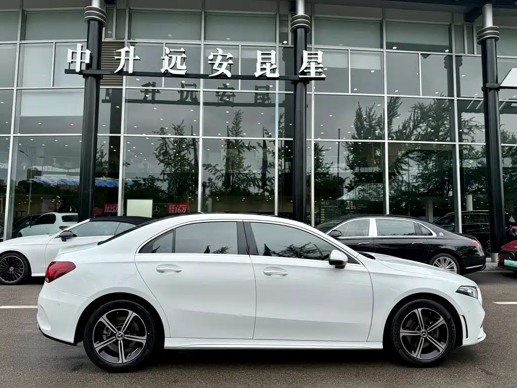 Mercedes-Benz A-Class 2022