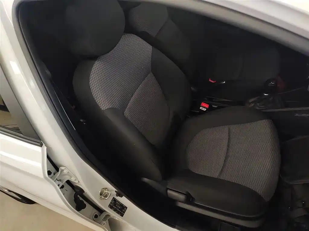 Hyundai Verna 2020 — фото 25